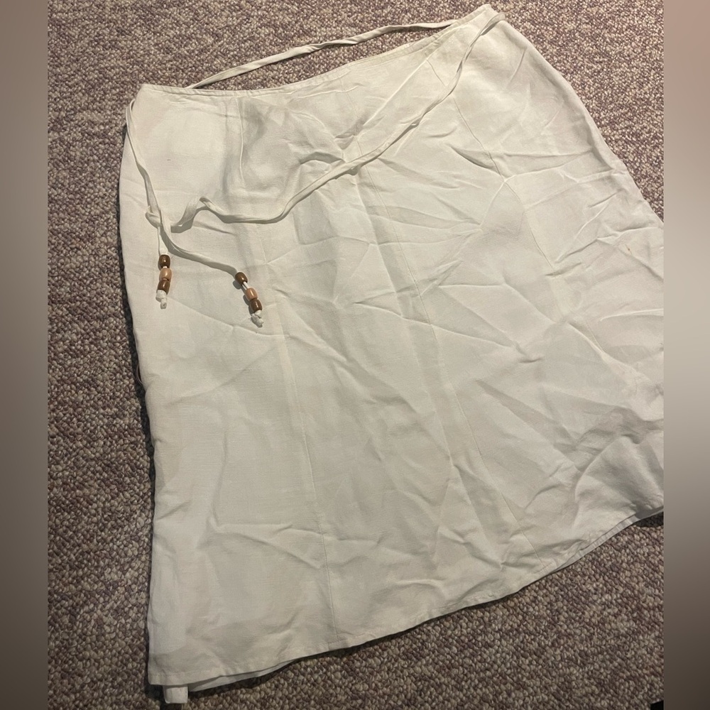WHITE LINEN BLEND SKIRT with tie belt detail